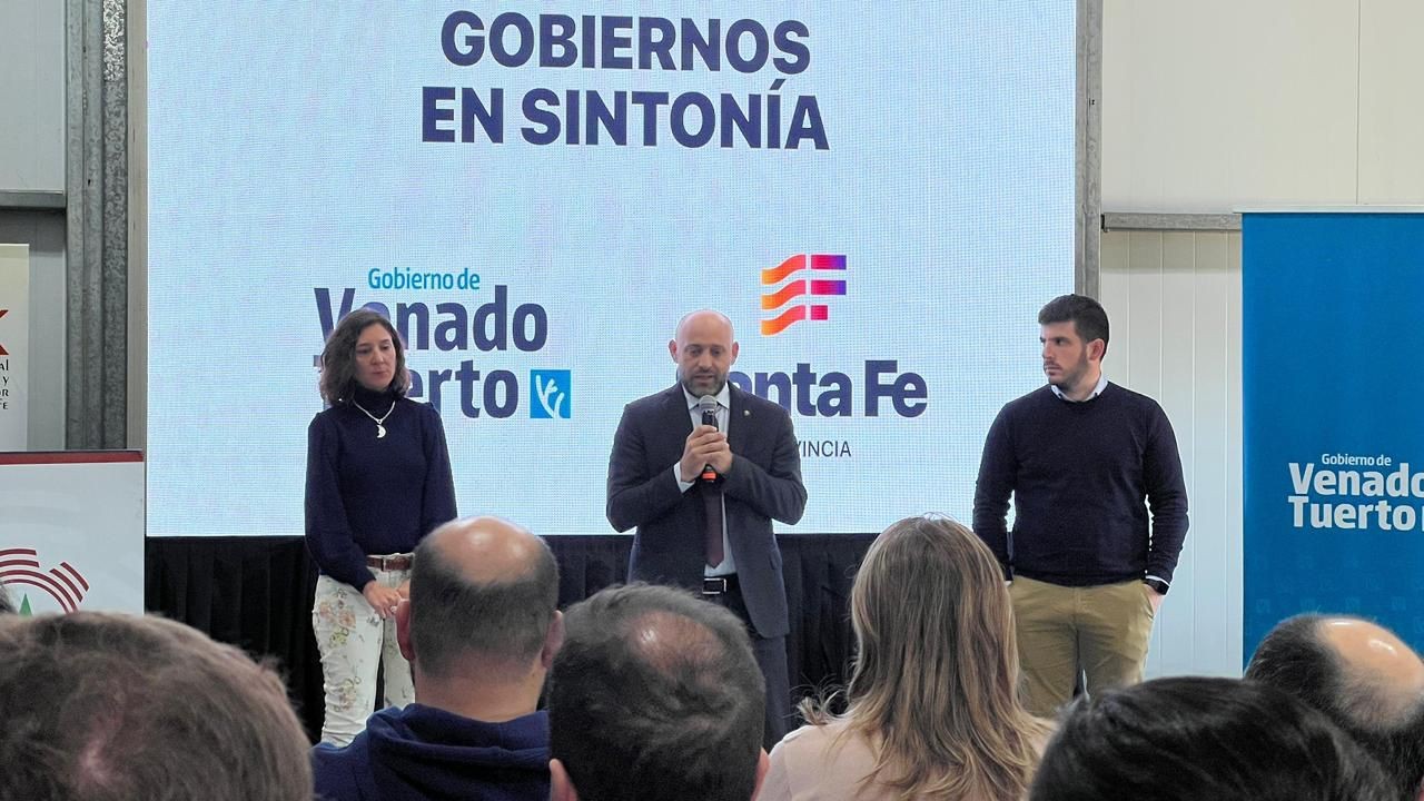 Puccini a empresarios de Santa Fe: "Usen nuestros puertos y aeropuertos" | Información General