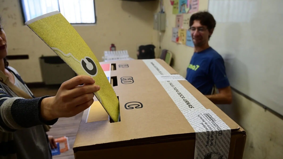 Cerraron los comicios: aseguran que a partir de las 19 comenzarán a conocerse los resultados | Información General