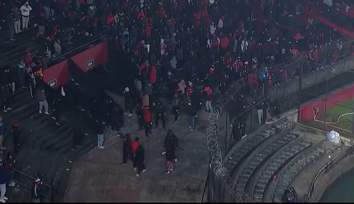 Bochornoso: Colón perdía, hubo incidentes y el árbitro suspendió el partido | Deportes