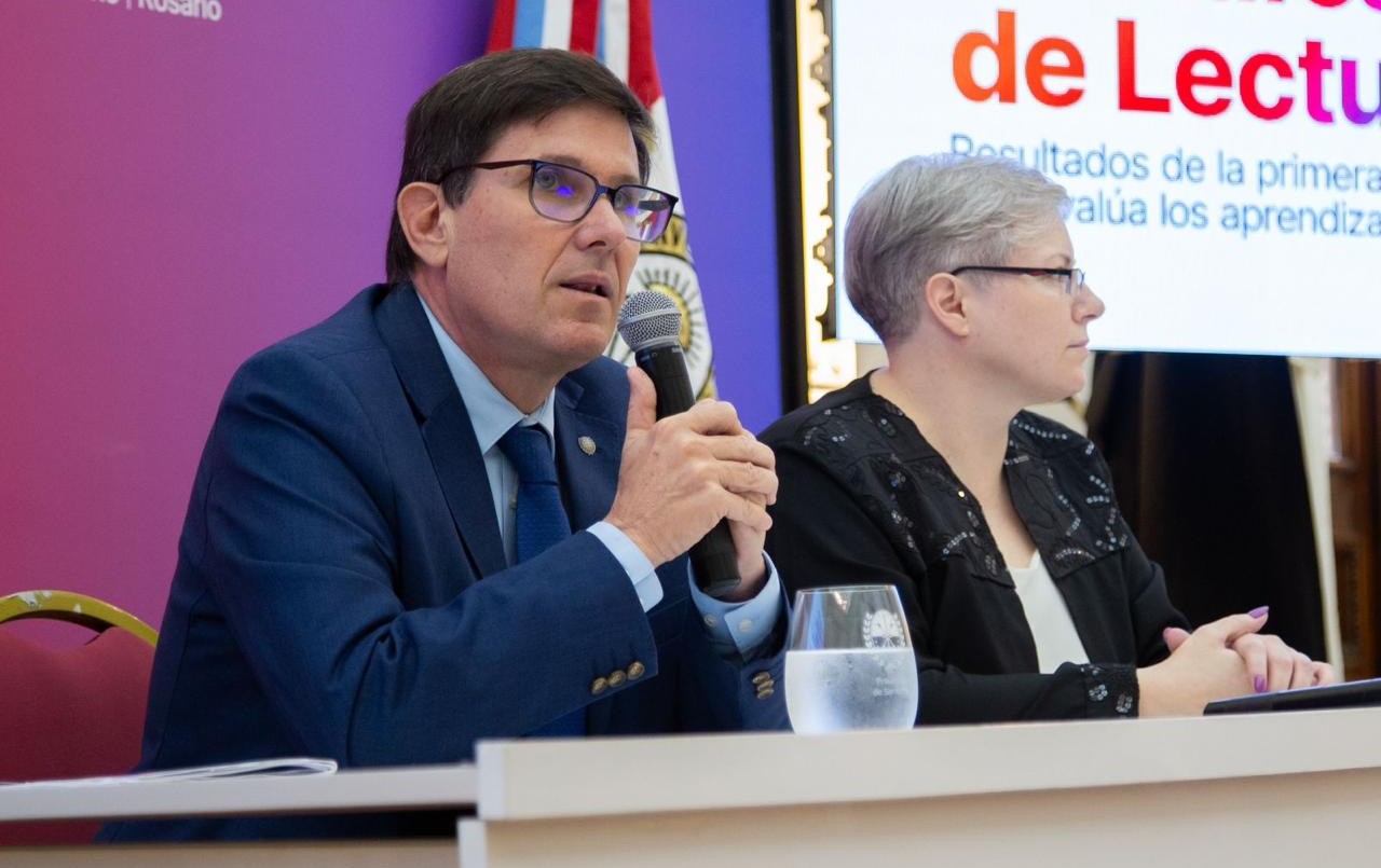 El ministro Goity informará a los legisladores sobre las cifras de alfabetización en la provincia | Información General