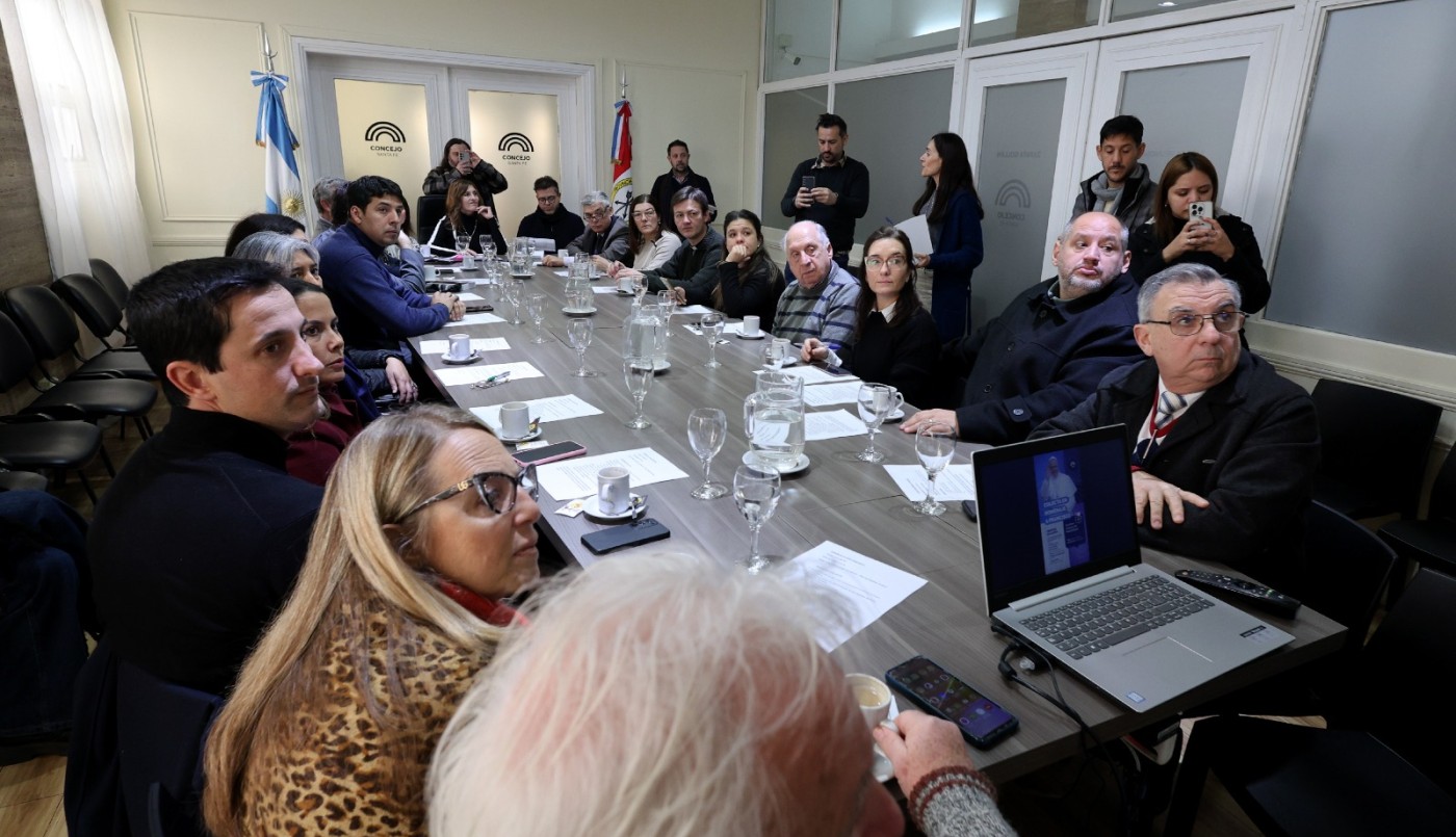 Más de 20 instituciones de la ciudad definen detalles del homenaje al Papa Francisco | Legislativas