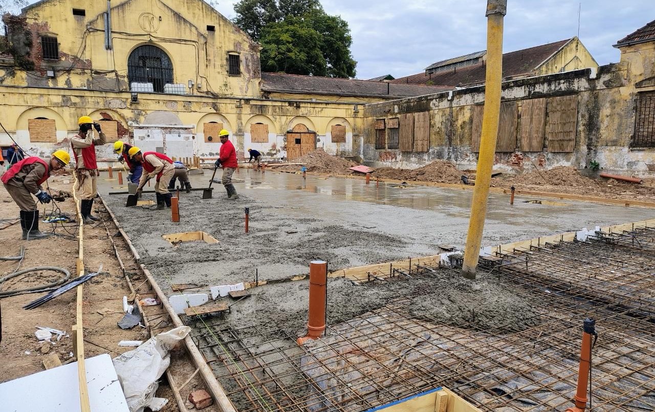 Cárcel de Coronda: comenzó el hormigonado para construir cuatro pabellones nuevos | Información General