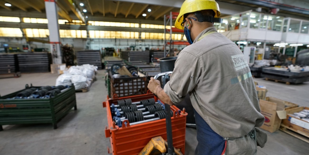 La generación de puestos de trabajo no repunta en a provincia | Información General