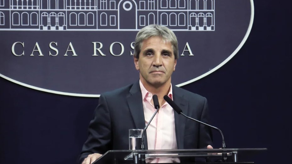 Advertencia de Caputo a los bancos: “Si insisten con no acatar las normas, habrá que tomar medidas” | Nacionales