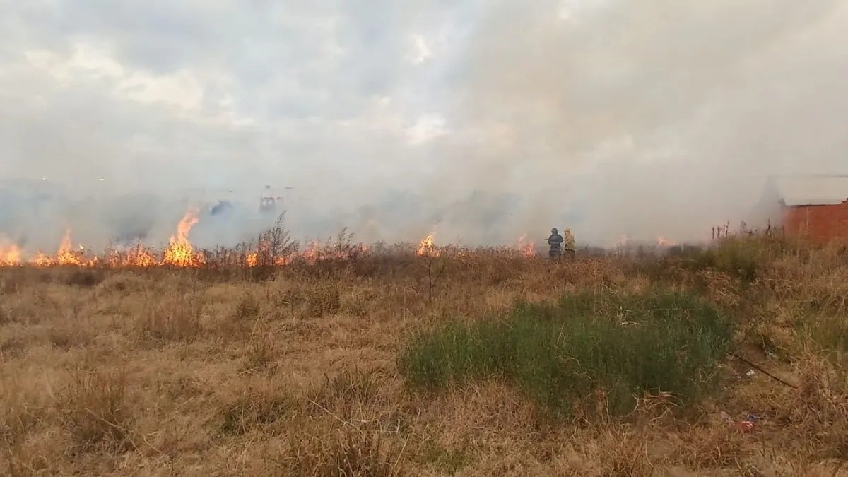 Un importante incendio generó preocupación en barrio La Guardia | Noticias