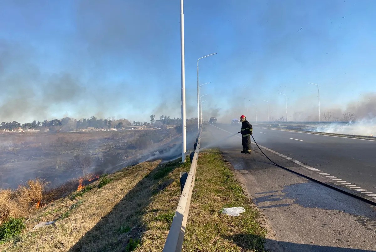 Volvieron las quemas a la zona de la Autopista | Noticias