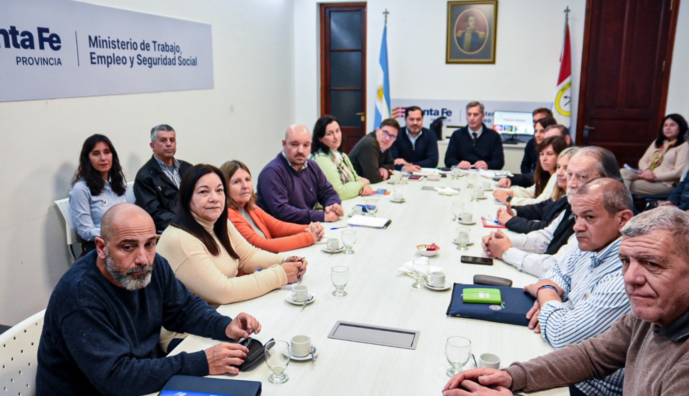 Paritarias: se presentó la misma oferta salarial a los gremios docentes | Información General