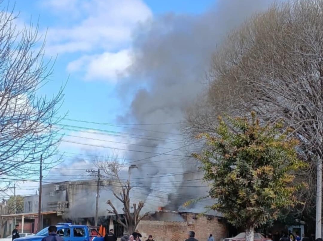 Se incendió una casa en barrio Yapeyú y las pérdidas son totales | Policiales