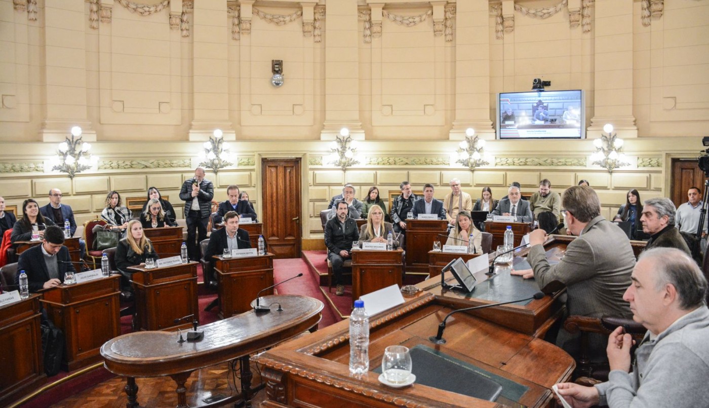 Convención: La Comisión de Poder Legislativo y Ejecutivo emitió sus primeros dictámenes | Información General