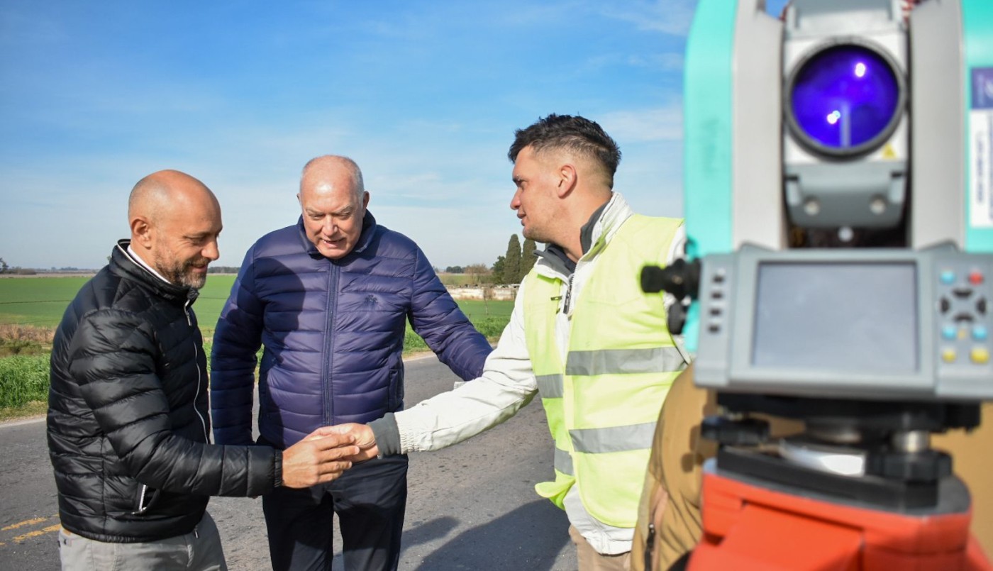 Puccini supervisó pruebas de bitrenes en puentes estratégicos | Información General