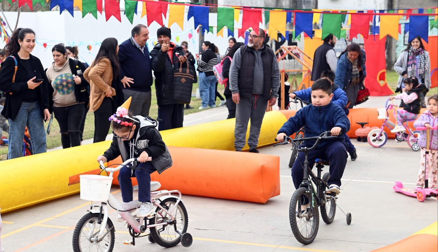 Jardines Municipales celebraron el Mes de las Infancias en barrio Chalet | Noticias
