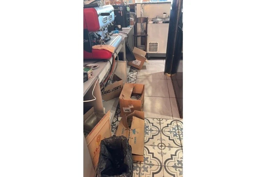 Robaron por quinta vez una heladería de Av. Siete Jefes | Policiales