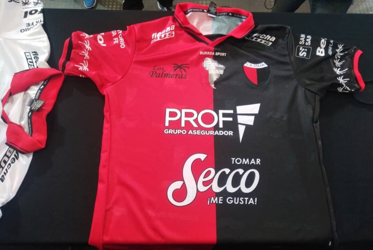 En Colón encontraron 1500 camisetas sin uso de años anteriores | Deportes