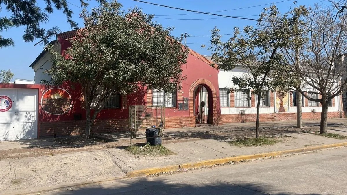 Santo Tomé: nueva manifestación en la escuela N°140 tras la denuncia por abuso a un menor | Información General