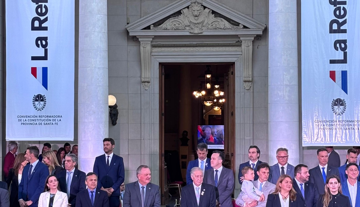 El gobernador prestó juramento a la nueva Constitución de la provincia | Información General