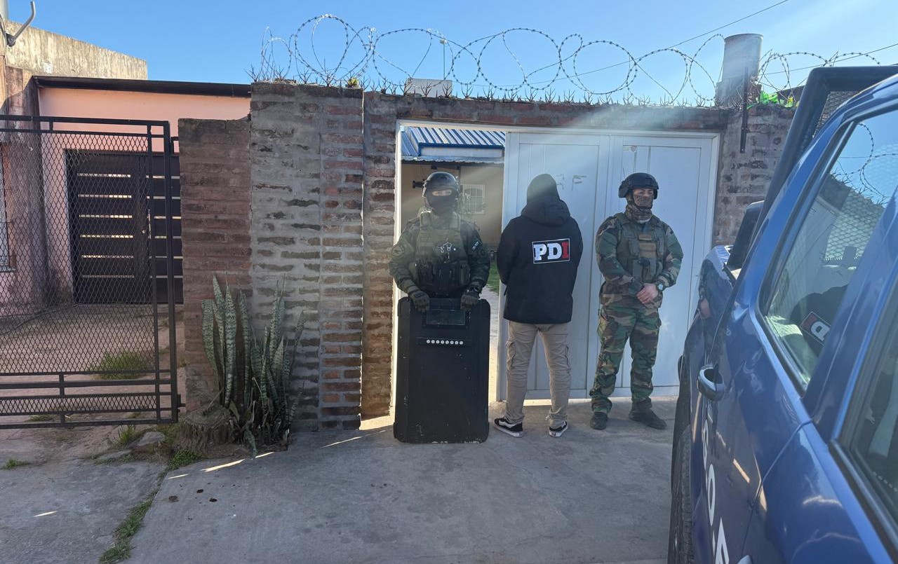 Detuvieron a una pareja por el robo de un departamento en Santa Fe | Policiales