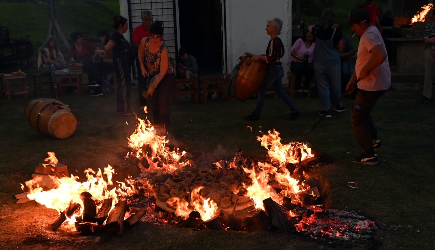 Se realizó la tradicional quema anual del Taller de Cerámica de La Guardia | Noticias