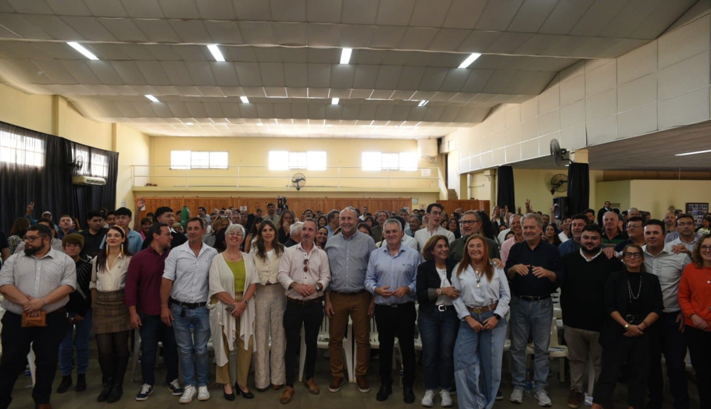 Perotti convocó en Calchaquí a un encuentro sobre desarrollo, innovación y reforma constitucional | Información General