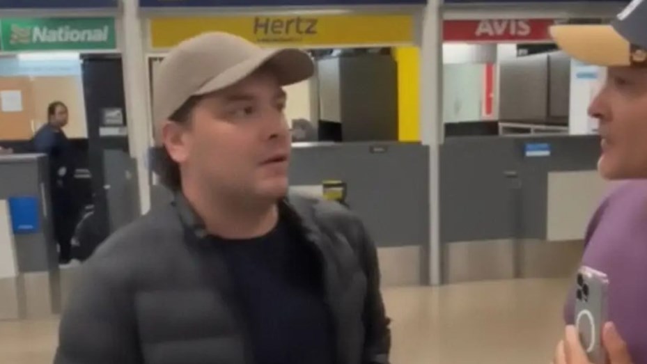 Marche preso: esperaron a su estafador en el aeropuerto y lo recibieron con abrazos | Nacionales