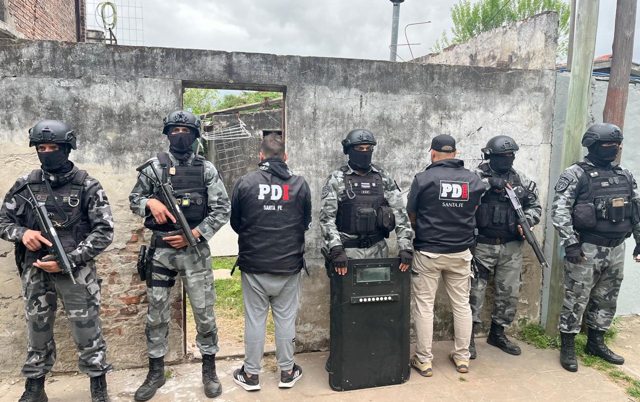 Una mujer y un hombre detenidos por robo calificado | Policiales