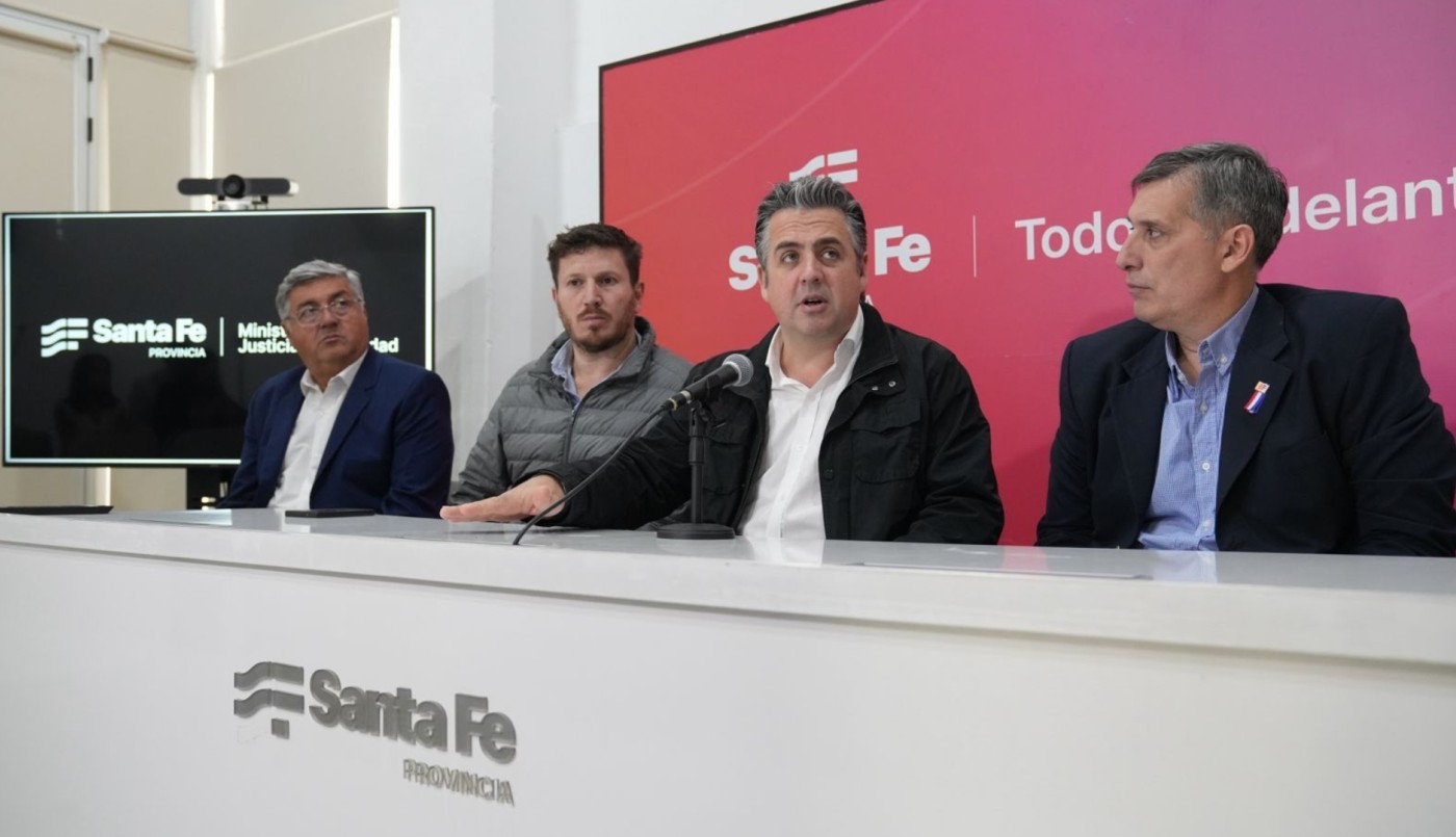 Frimaron en rosario acuerdo para dar cobertura en salud a efectivos federales | Información General