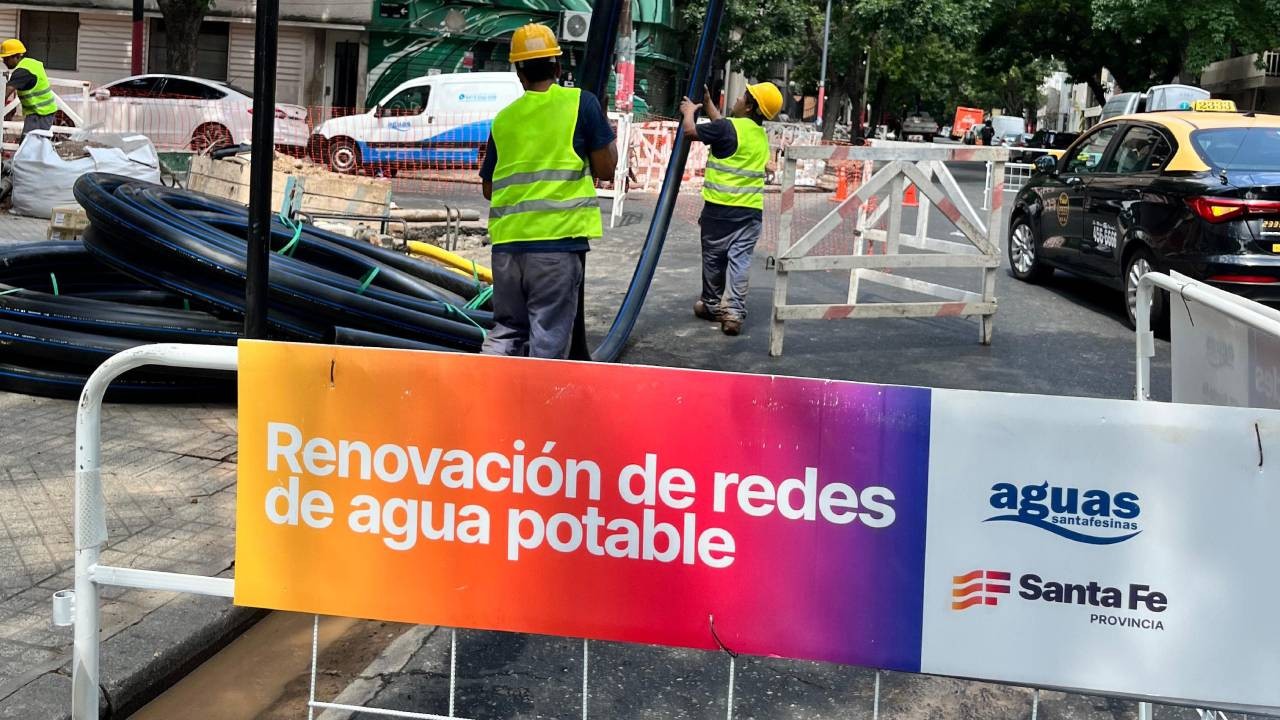 ASSA trabaja en la renovación de válvulas y cañería de la red de distribución de agua potable | Noticias