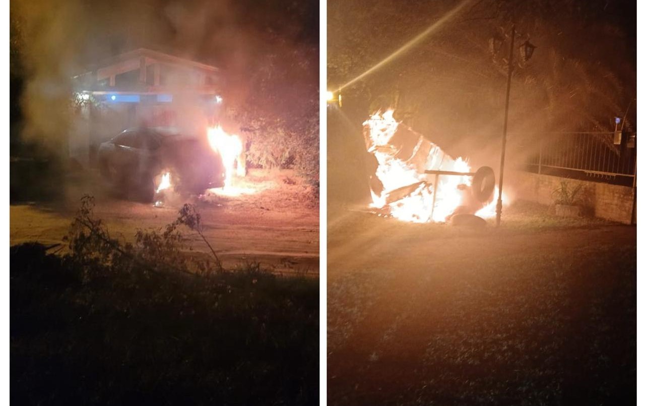 Incendiaron dos vehículos en barrio Villa California | Policiales