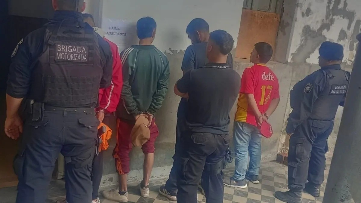 Cuatro personas deteidas tras golpear a un playero de estación de servicio | Policiales