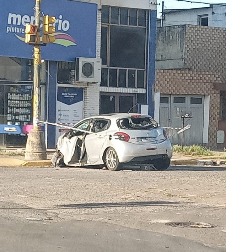 Fuerte accidente esta madrugada en Av Facundo Zuviría y Goyena | Policiales