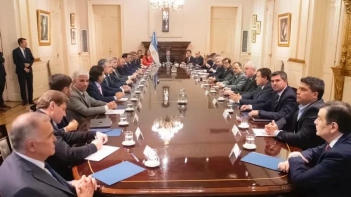 Pullaro y gobernadores se encuentran con Milei tras las elecciones de medio término | Información General