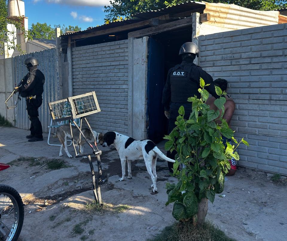 Realizaron allanamientos en Rafaela tras el ataque a un hombre que se encuentra en estado crítico | Policiales