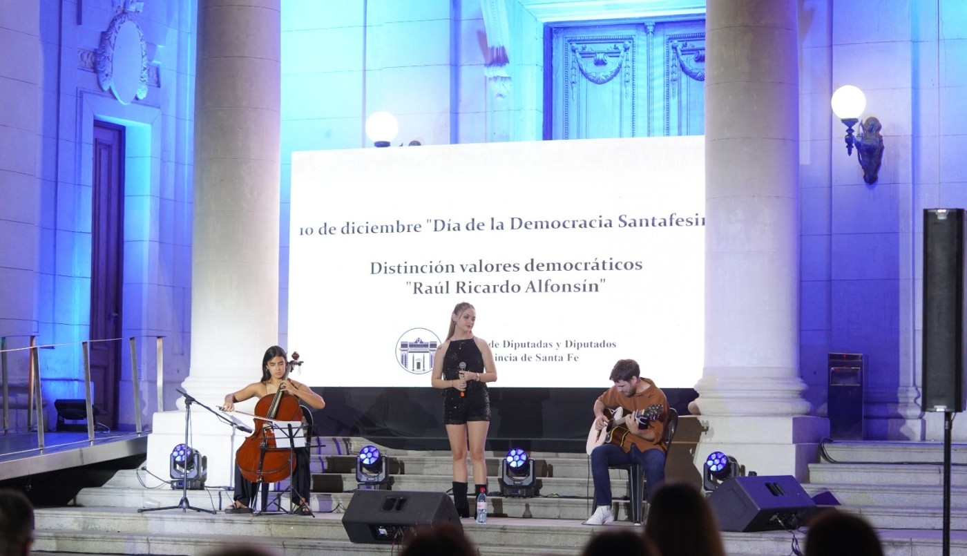 Celebrarán los 452 años de la fundación de Santa Fe con el recital "Bajo las Estrellas" | Legislativas