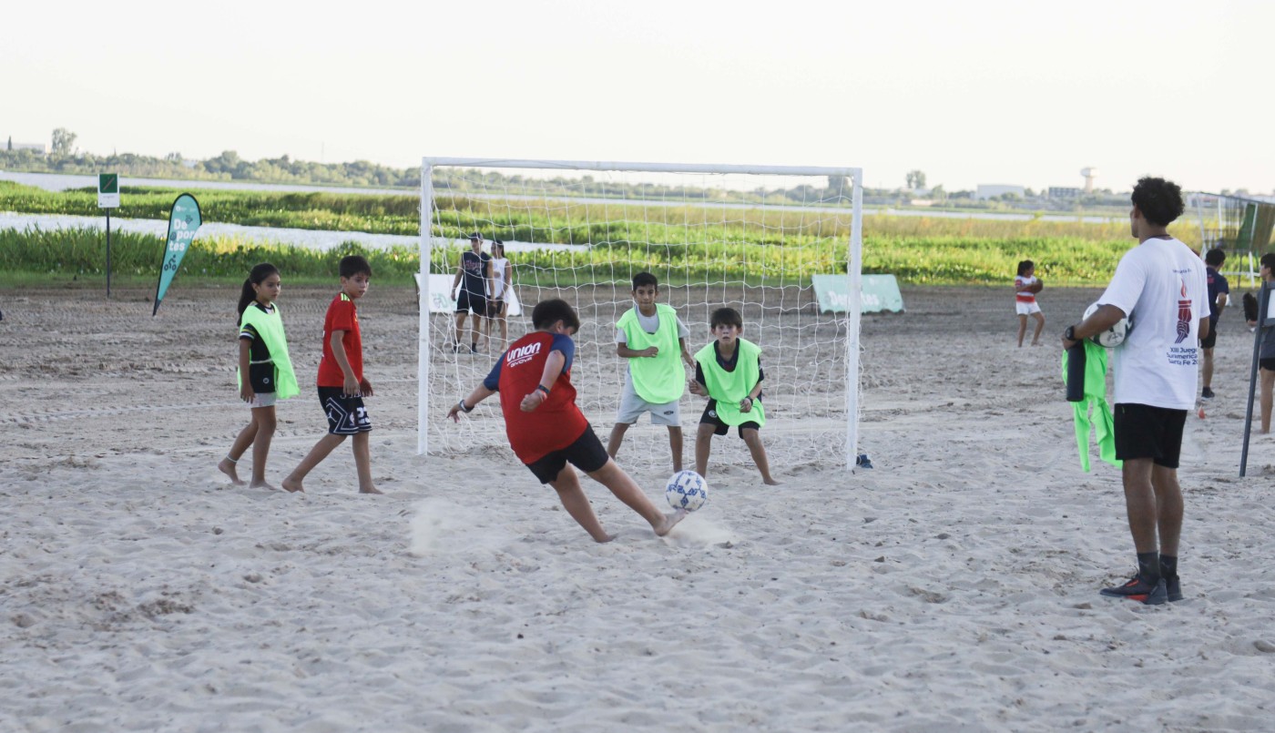 Actividades deportivas y recreativas para disfrutar las playas durante febrero en Santa Fe | Deportes