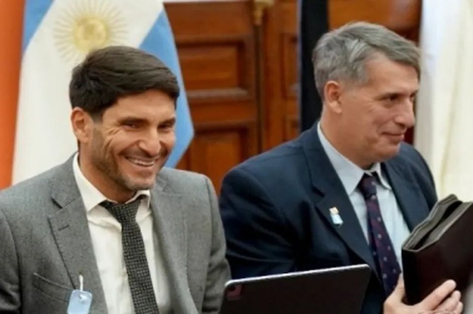 Santa Fe colocó un bono de USD 800 millones en Wall Street para obras provinciales | Noticias