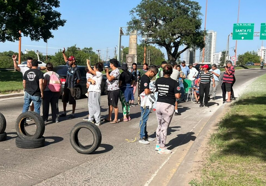 Pescadores y funcionarios de Ambiente mantienen reunión por la veda pesquera | Principal