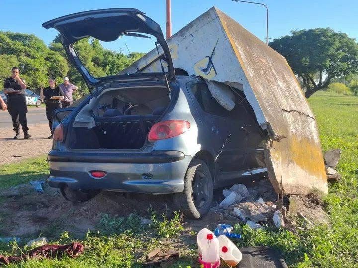 Trasladaron a un hombre tras impactante choque en San Javier | Policiales