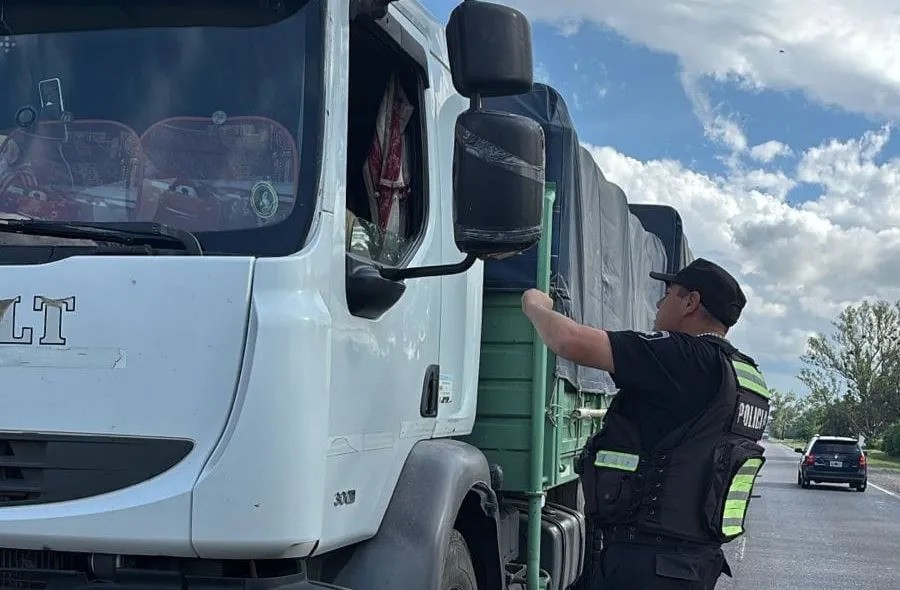 Fin de semana larga: más de 8 mil vehículos fueron controlados en las rutas santafesinas | Información General