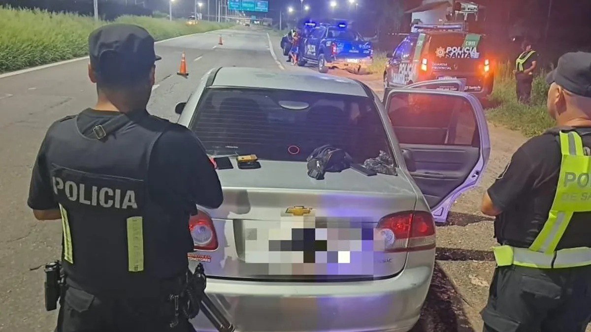 Detuvieron a pasajero de app de viajes por llevar droga encima | Policiales