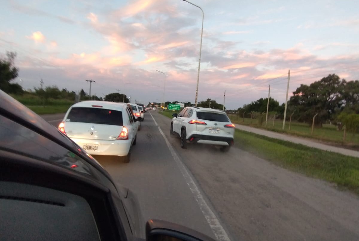 Semaforización en RN 11: denuncian demoras entre el Parque Industrial y el Aeropuerto de Sauce Viejo | Noticias