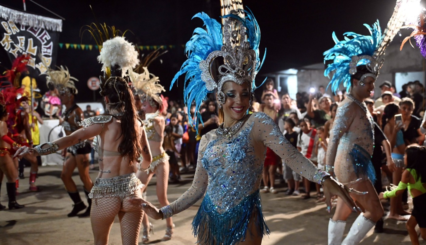 Carnabarriales 2026: más de 30.000 vecinos participaron de los festejos en cinco barrios | Información General