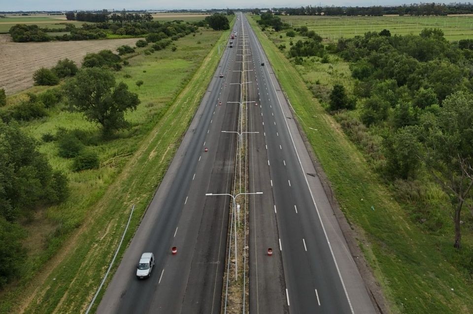 La obra del tercer carril de la Autopista Rosario–Santa Fe ya alcanzó el 85 % de avance | Información General