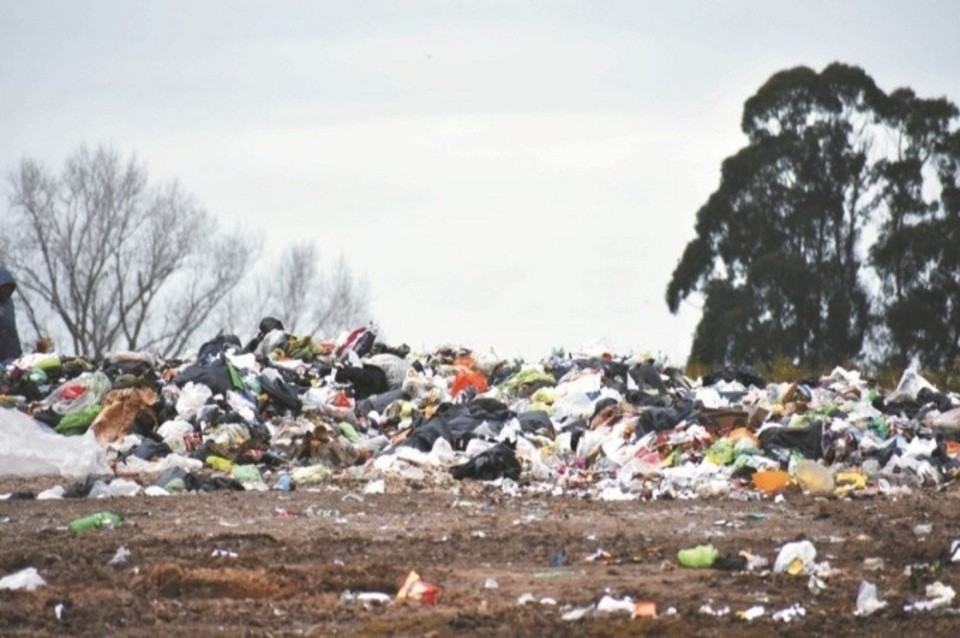 Santa Fe concentra 400 basurales a cielo abierto y 70 presentan riesgo hídrico o vial | Información General