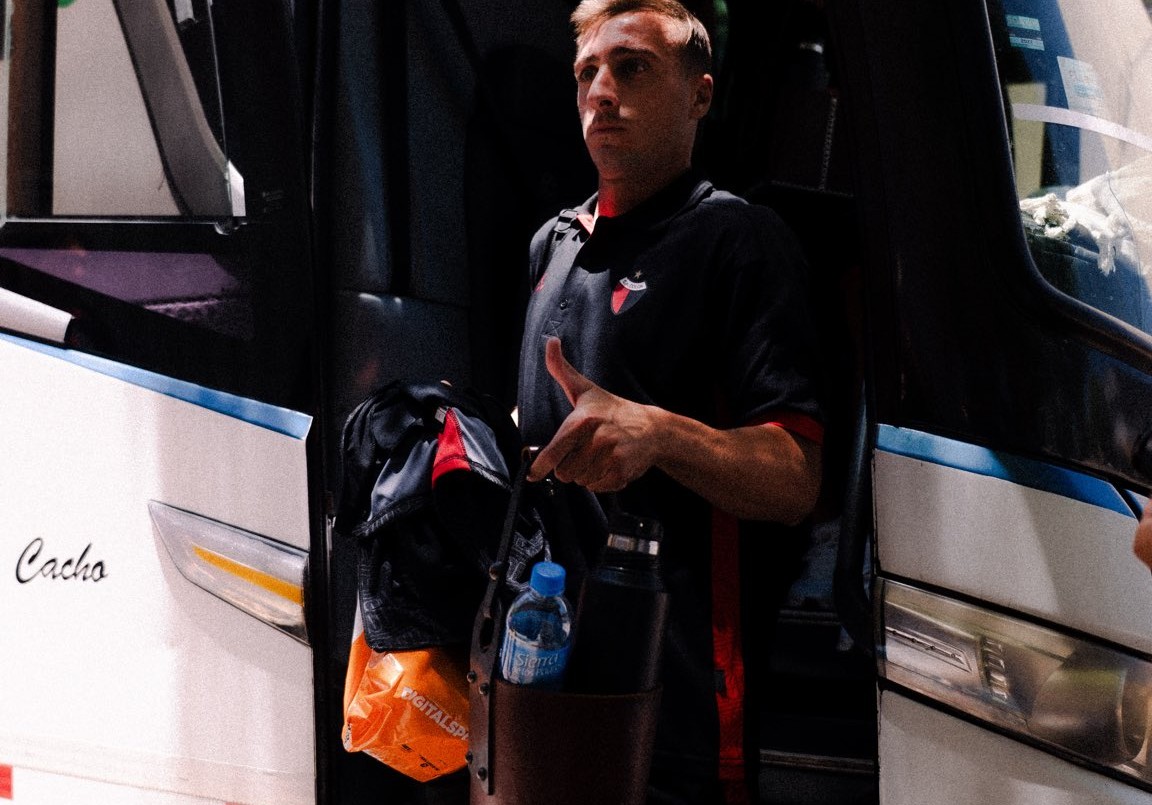 Colón ya está en Uruguay: mirá la nómina de jugadores que llevó Medrán | Deportes