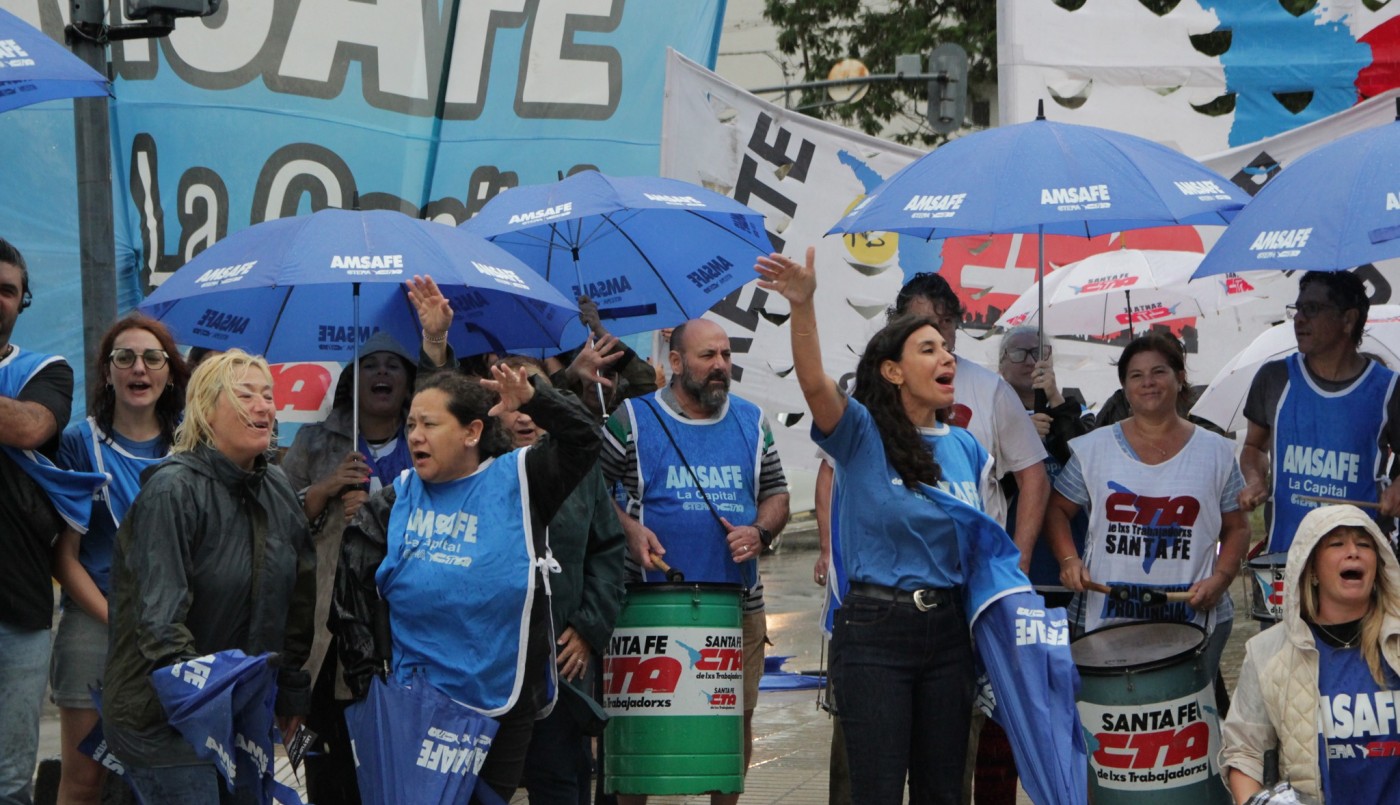 Docentes y profesionales de la salud se movilizan esta mañana | Noticias