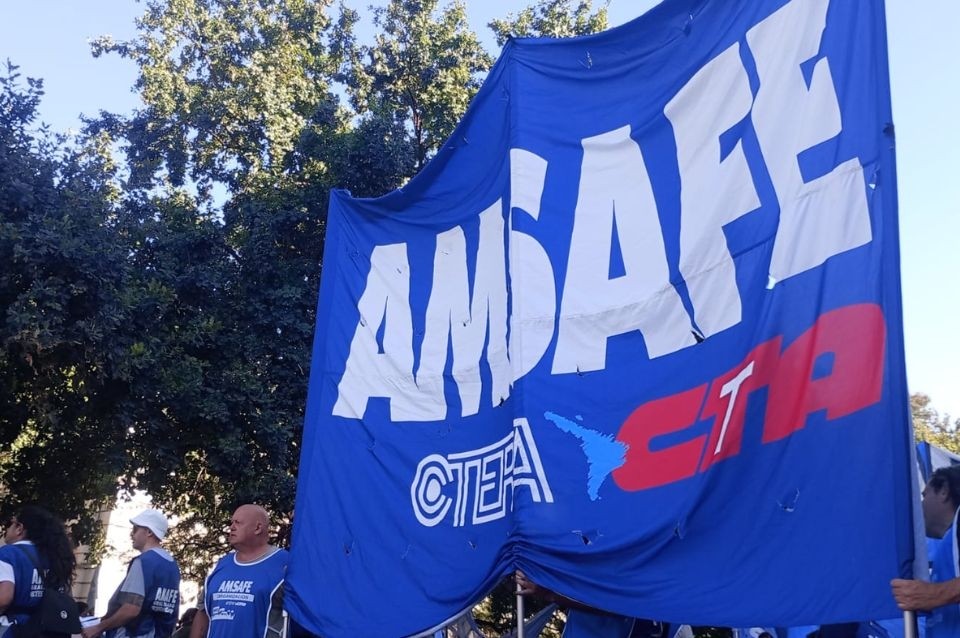 Docentes marcharon en Santa Fe en el marco del paro provincial | Noticias