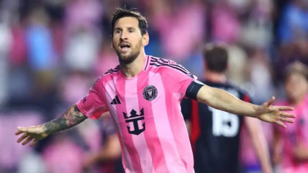 Expectativa en Santa Fe por la llegada de Messi al aeropuerto de Sauce Viejo | Noticias