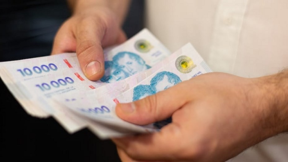 Salario mínimo: el Gobierno fijó aumentos escalonados hasta agosto de 2026 | Nacionales