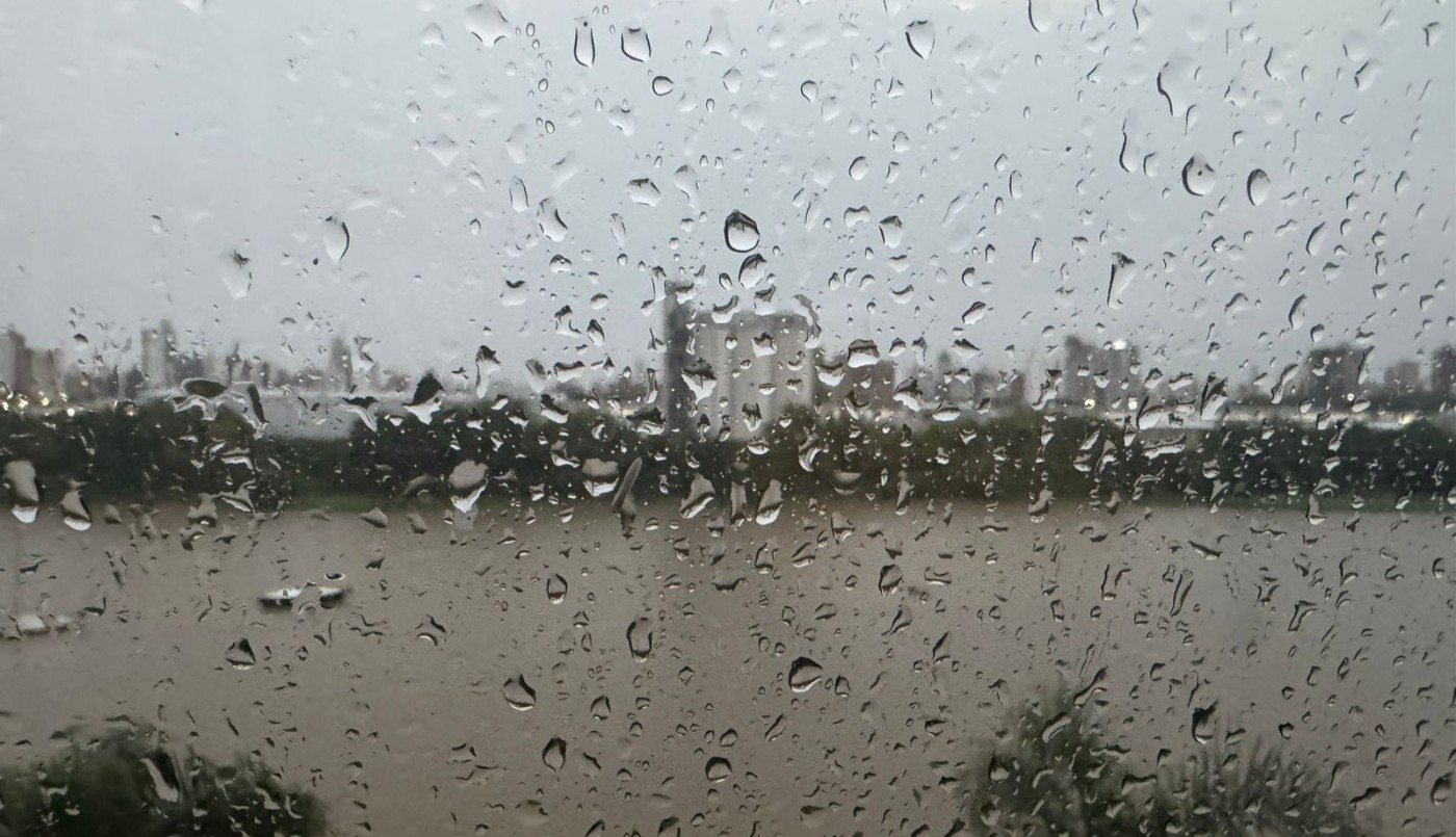 La ciudad bajo alerta: la lluvia trajo complicaciones en diferentes barrios | Noticias