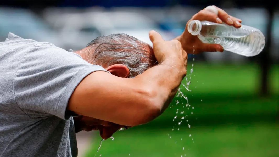 Altas temperaturas: recuerdan las claves para prevenir el golpe de calor | Salud