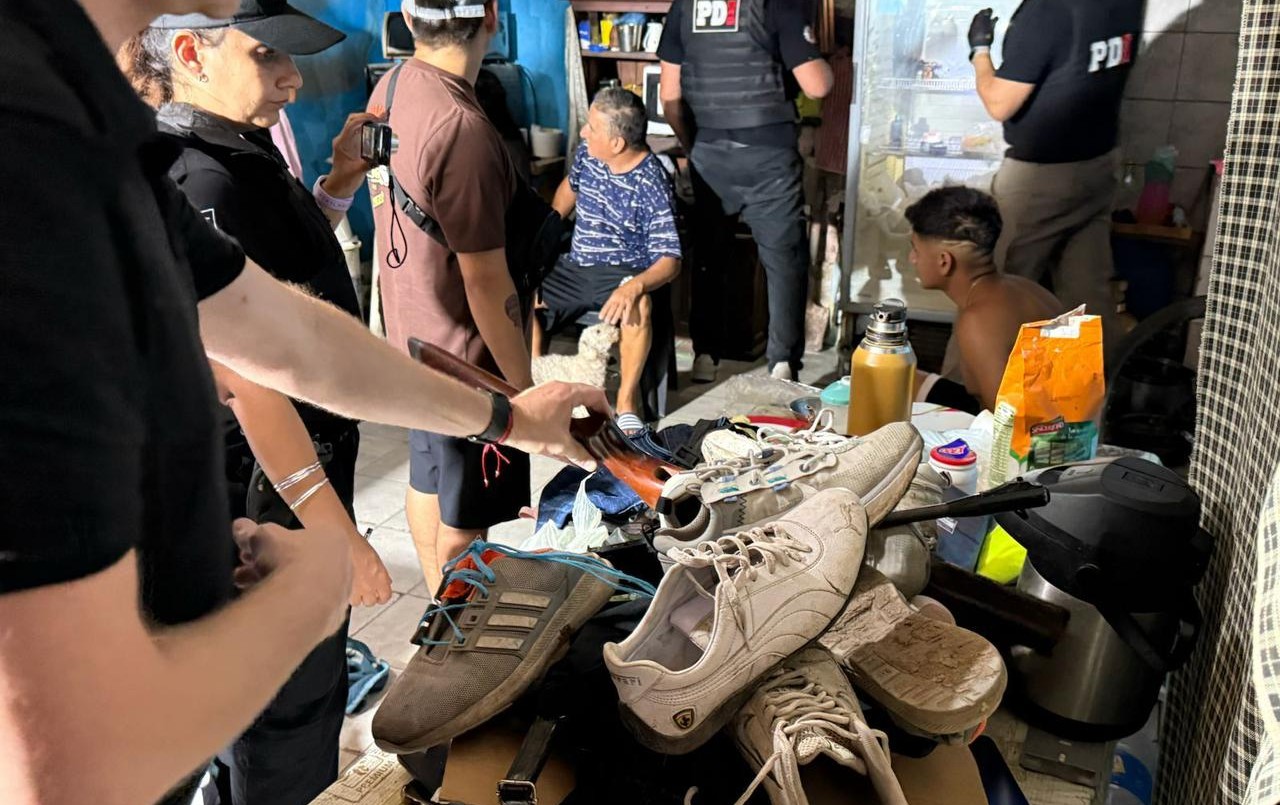 Allanamientos y detenciones por robos, drogas y abuso de armas en la mañana del miércoles | Policiales